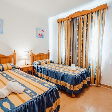Apartamentos Punta Prima Beach Exteriör bild
