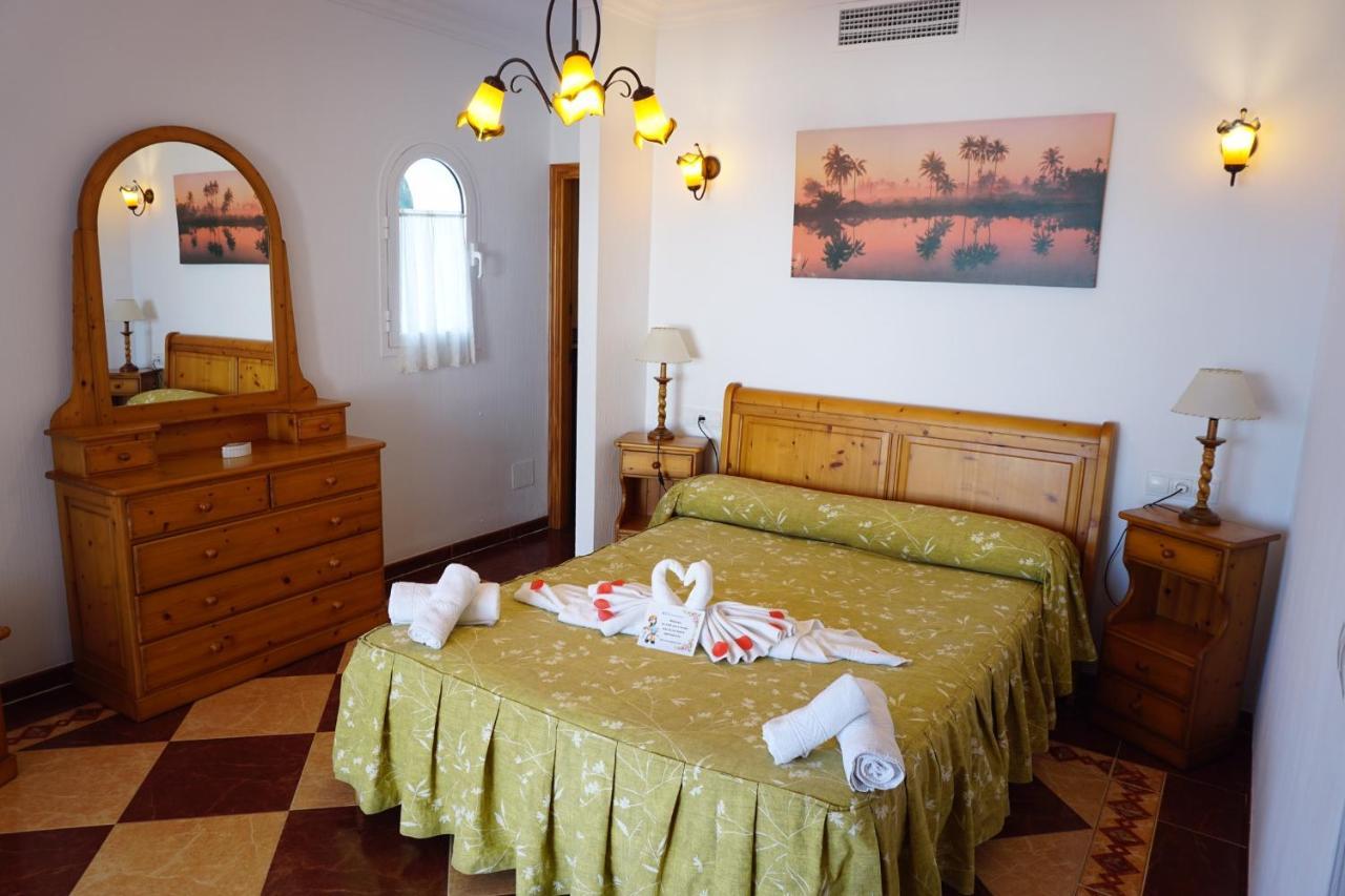 Apartamentos Punta Prima Beach Exteriör bild