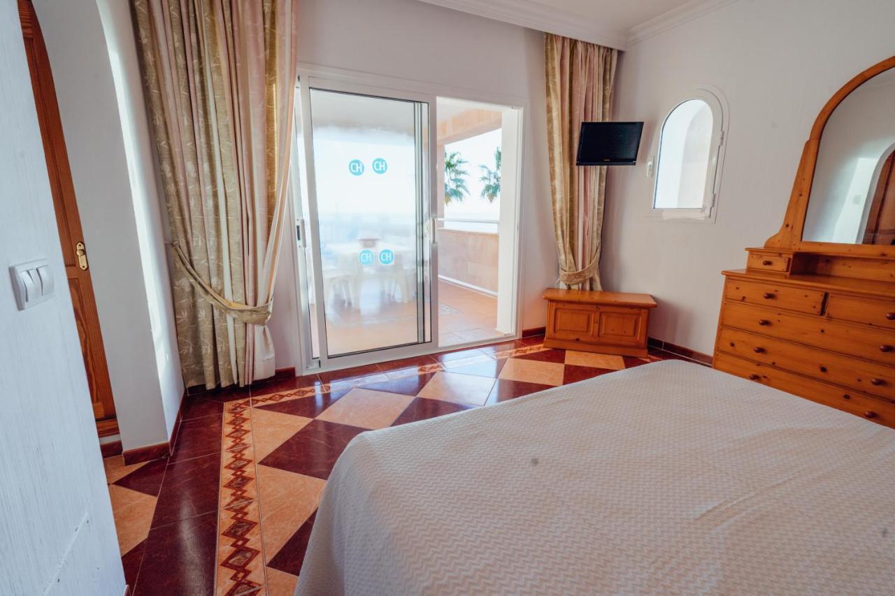 Apartamentos Punta Prima Beach Exteriör bild