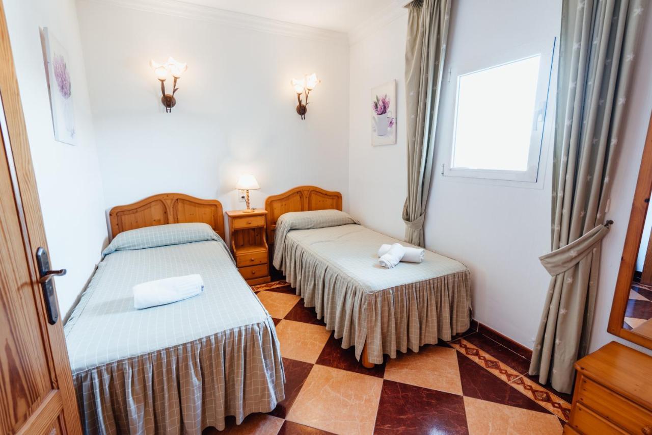 Apartamentos Punta Prima Beach Exteriör bild